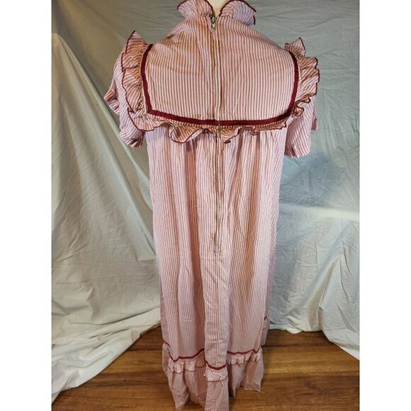 VTG  Sun Babies Liberty House Honolulu Hawaii Long Red Stripe MuuMuu  Small Size - Picture 7 of 8